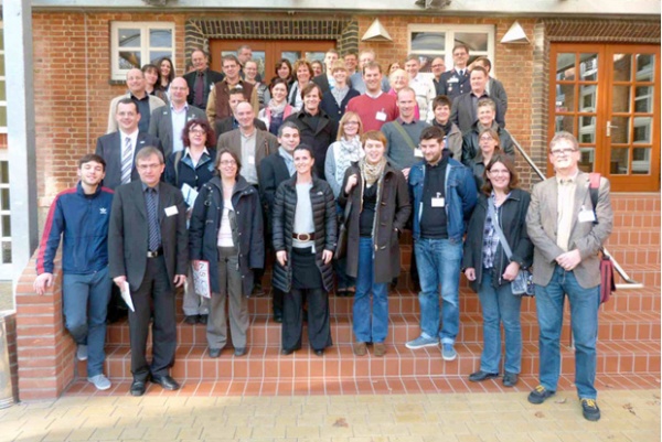 Gruppenfoto: Die Teilnehmenden der Netzwerkkonferenz in Güstrow